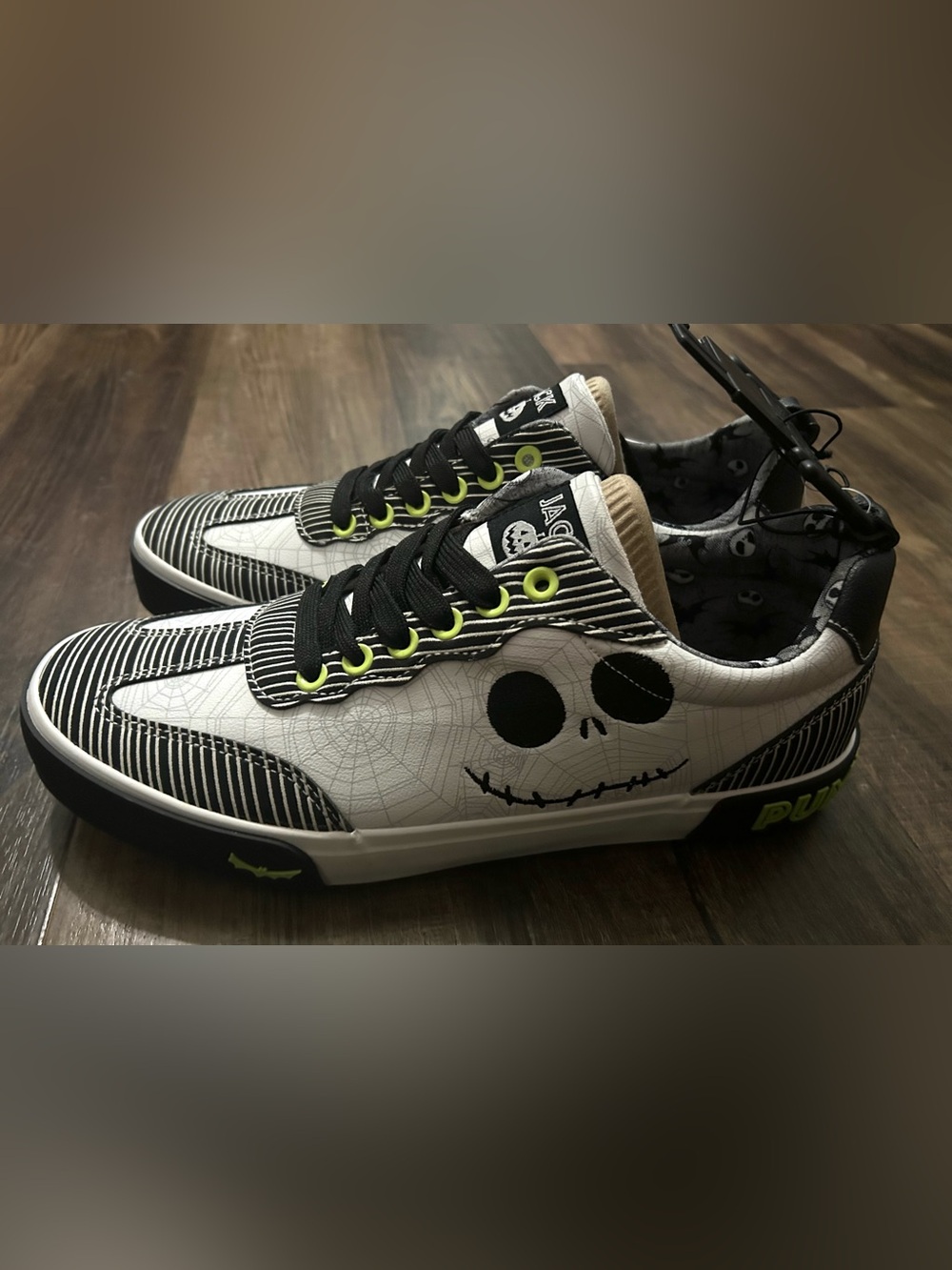 NWOT Nightmare Before Christmas NEW size 10 Men's Pumpkin King Disney Sneakers